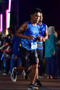 BIB: 142016, 41393
                            <button type="button" onclick="openModal(20726501)" class="btn btn-primary btn-sm float-right btn-popup" data-toggle="modal" data-target=".modal-high-quality">
                        <i class="fas fa-shopping-cart"></i> Add to Cart
                    </button>
                                            <button type="button" onclick="isThisMe(20726501, true)" class="btn btn-success btn-sm float-right btn-popup btn-isme hidden" data-toggle="tooltip" data-placement="bottom" title="นี่คือรูปของคุณใช่ไหม คลิกที่นี่เพื่อเอาเข้าอัลบั้ม">
                        <i class="fas fa-plus"></i> Add to album
                    </button>
                    <button type="button" onclick="isThisMe(20726501, false)" class="btn btn-warning btn-sm float-right btn-popup btn-isnotme hidden">
                        <i class="fas fa-ban"></i> Remove from album
                    </button>